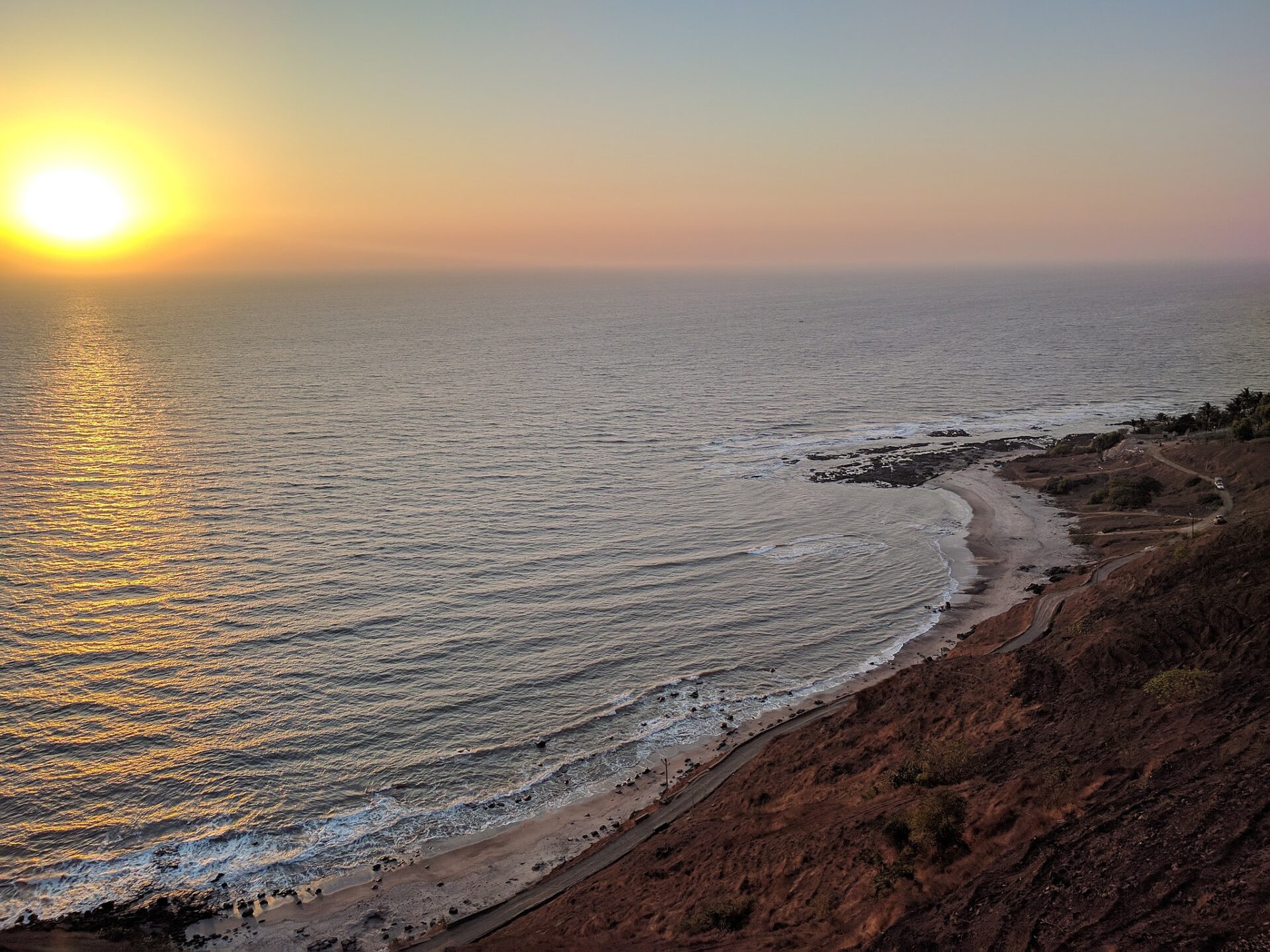 A weekend guide to Alibaug | The beach view of the coast from Korlai Fort