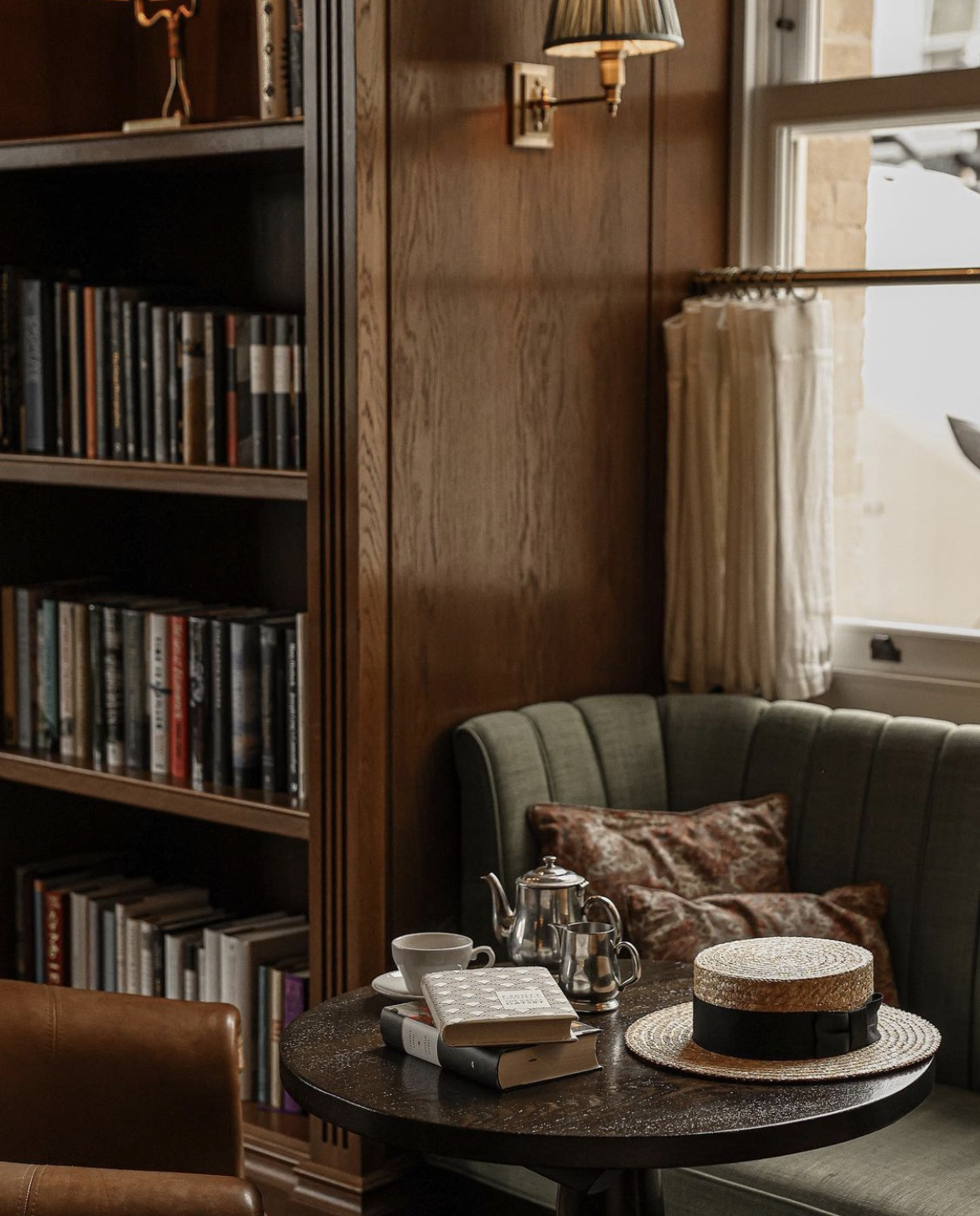 A detail of the library room at the University Arms Cambridge