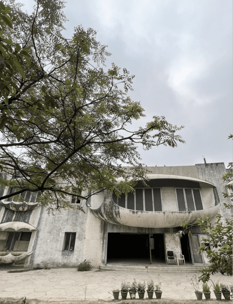 Anica Mann of Delhi Houses | An abandoned modernist home in Delhi