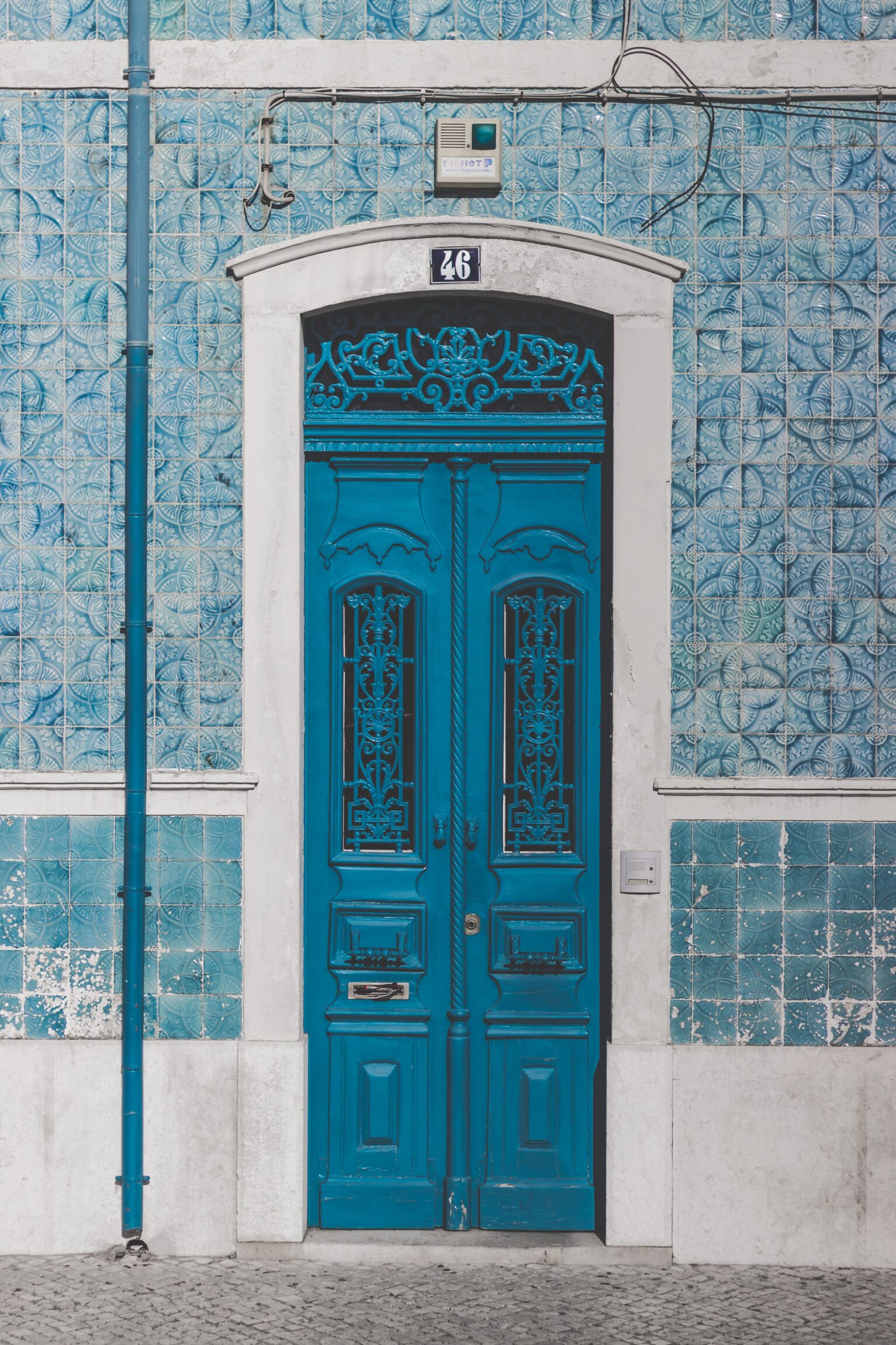 A local guide to Lisbon | a blue tiled door