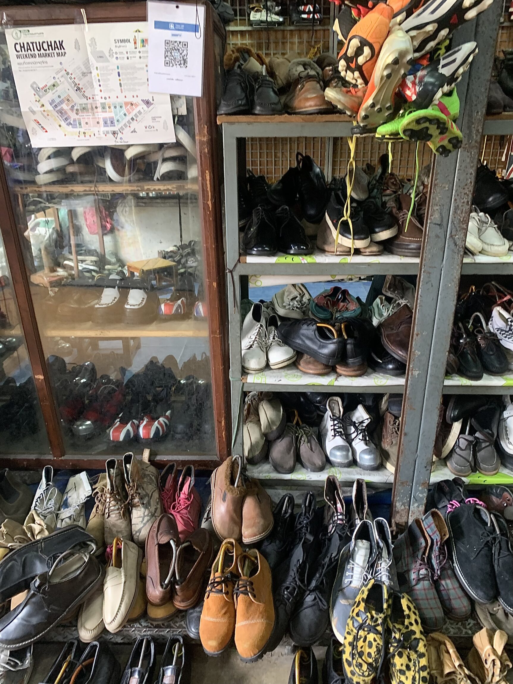 Shoe shop sales temple fortune