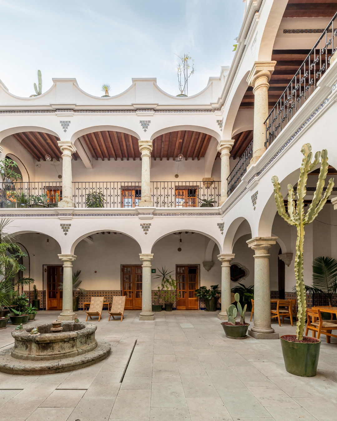 Arched columns at Grana B&B Oaxaca